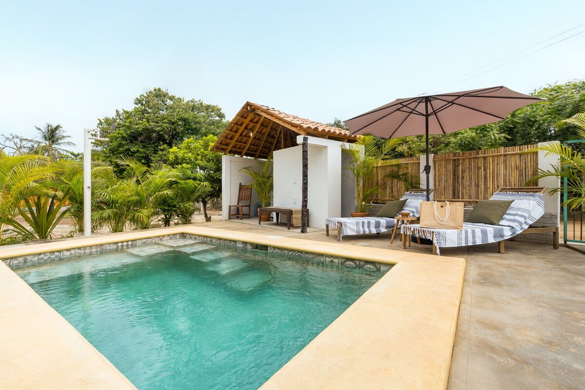 Casa Río: Riverside Authentic Living | 2BR 1 BA