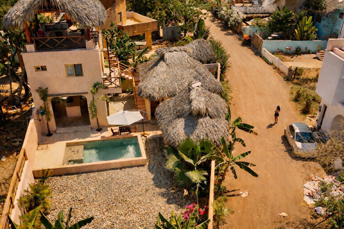 Casa Sori: Coastal Retreal